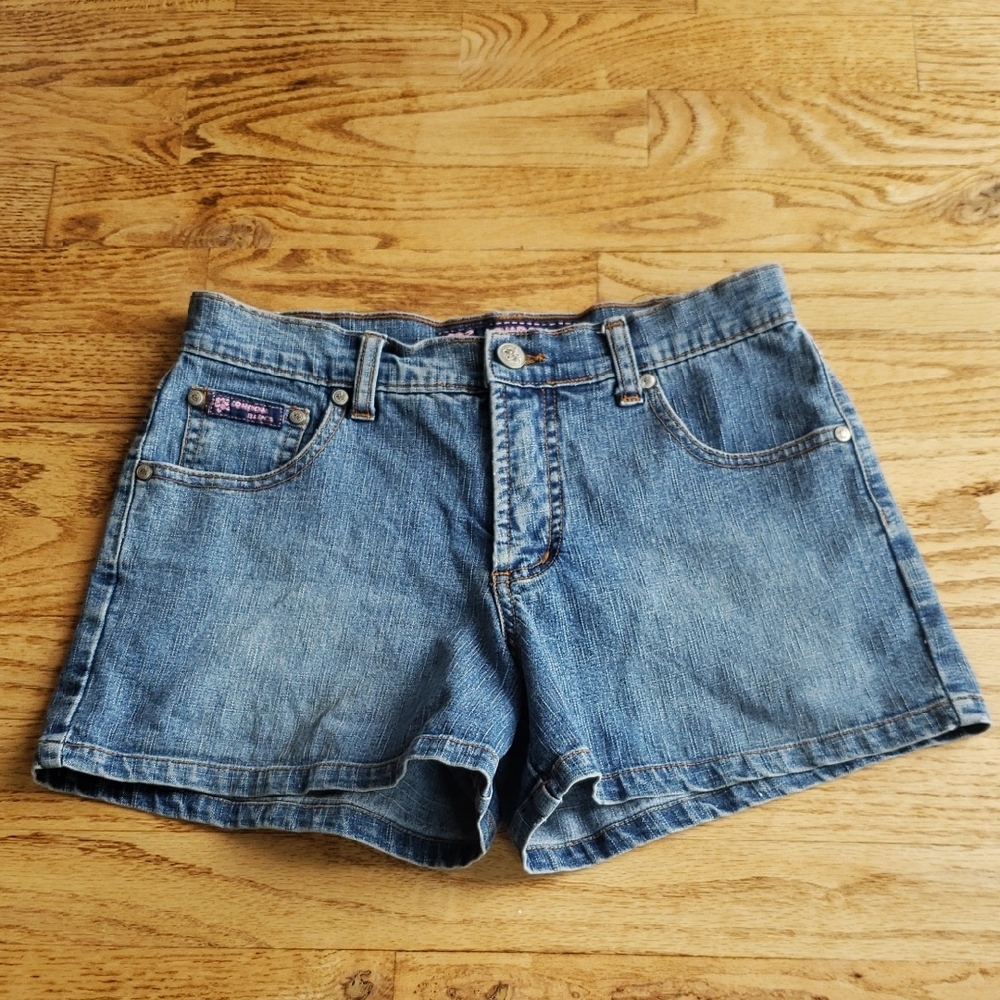 (3/4) London Blues Jean Mini Shorts Denim Retro Y2K Contemporary Vacay Vintage